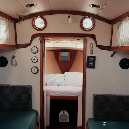 Úszó hotel Cozy Marina Sleepaboard - Sail Away *