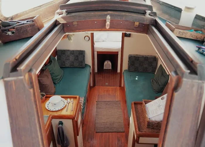 بوتيل Cozy Marina Sleepaboard - Sail Away
