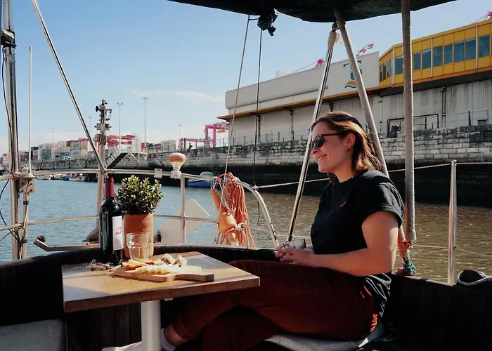 بوتيل Cozy Marina Sleepaboard - Sail Away Lisboa